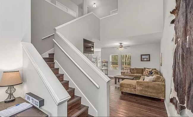 Photo - 1321 Canyon Creek Cir House