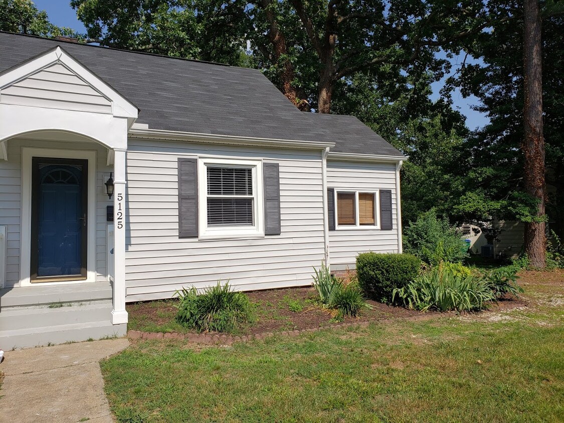 Primary Photo - 5125 Dorchester Rd