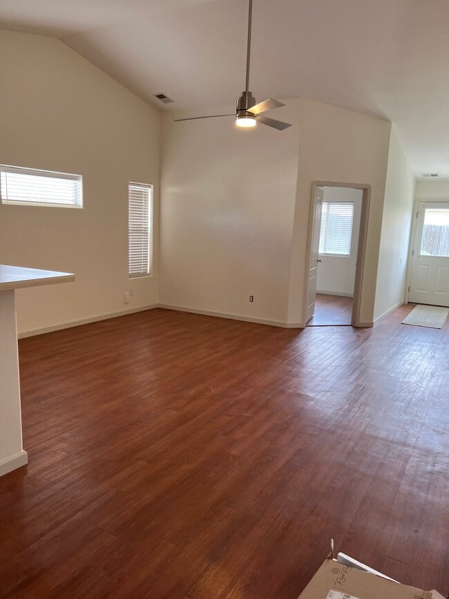 Building Photo - 3234 Meadows Pkwy