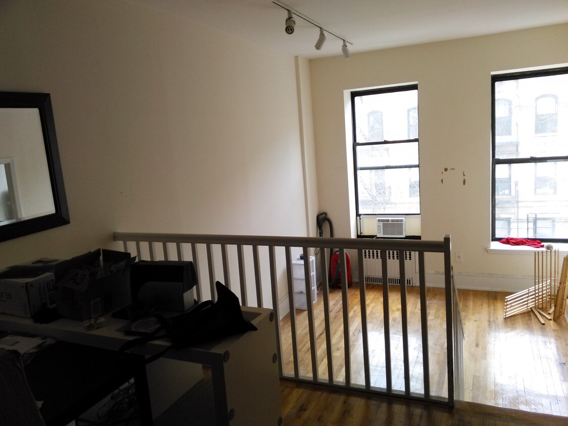 Primary Photo - 162 W 80th St