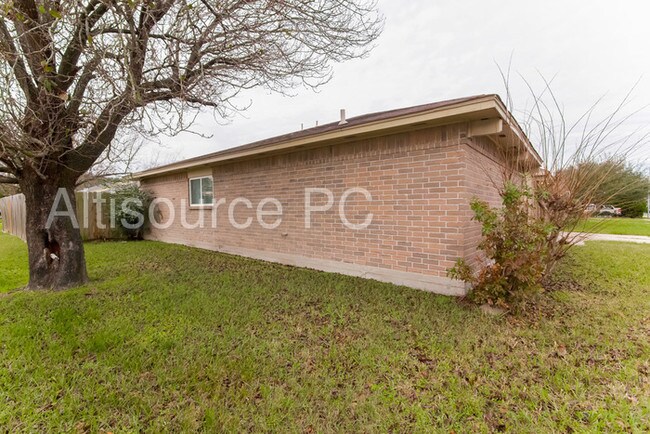 Building Photo - 11903 Elk Springs Dr