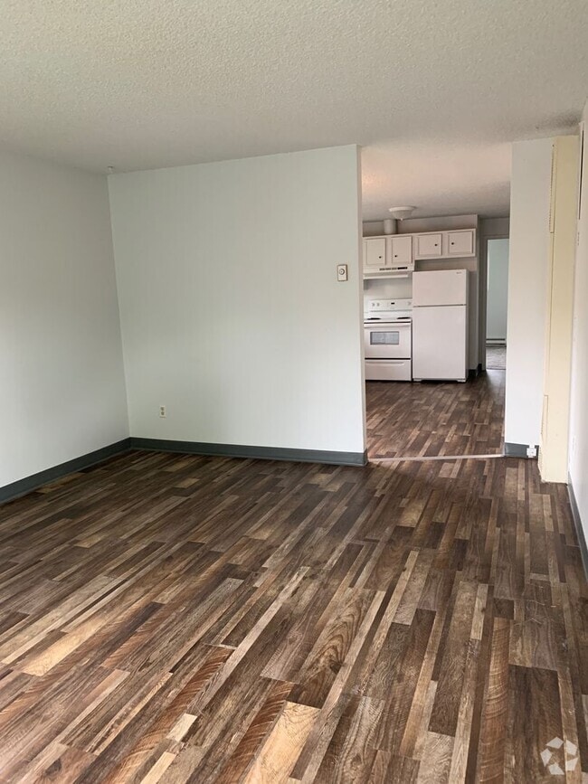 Homedale Apartments for Rent with Hardwood Floors Klamath Falls, OR