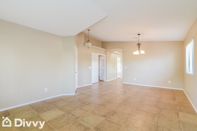 Building Photo - 371 E Settlers Trail