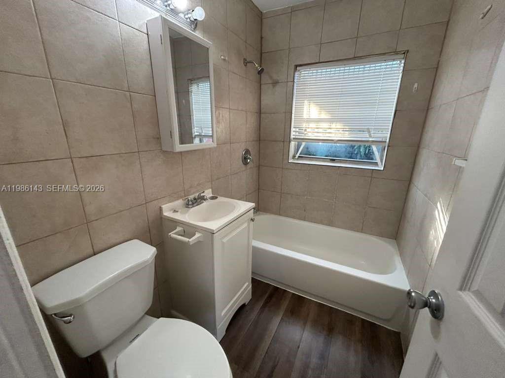 Foto del edificio - 2316 Madison St