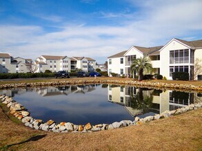 Building Photo - 2258 Huntingdon Dr