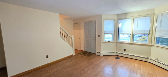 Living Room - 23 Mill St