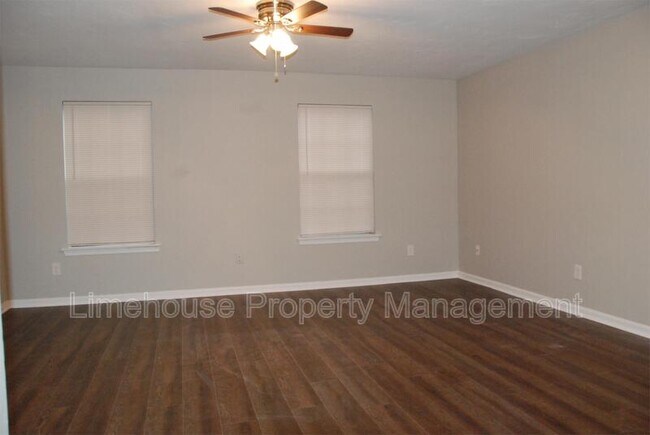 Building Photo - 1309 Tait Close