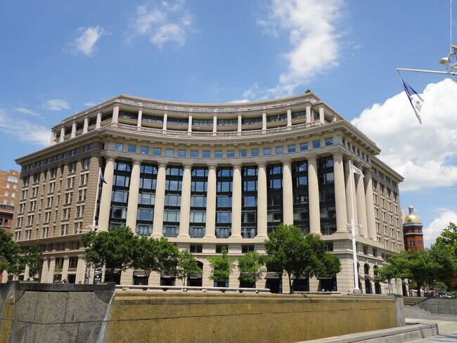 Building Photo - 701 Pennsylvania Ave NW