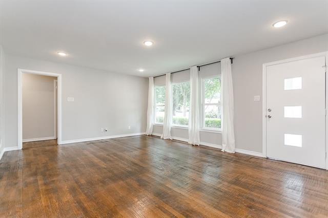 Building Photo - 10265 San Lorenzo Dr