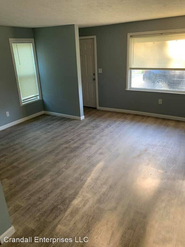 Foto del edificio - 2 br, 1 bath House - 214 Elm Street