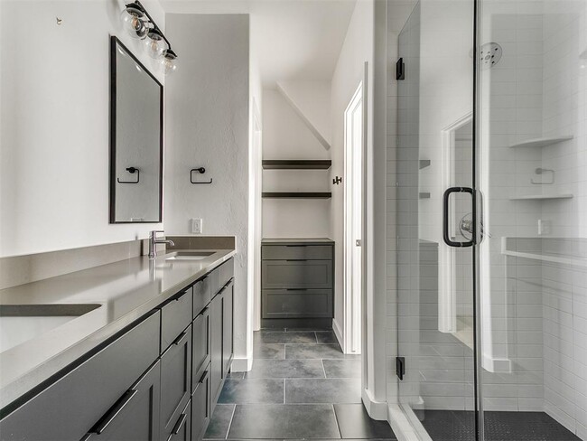 Foto del edificio - 920 Pedalers Ln