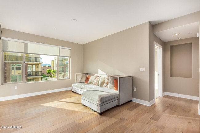 Foto del edificio - 4803 N Woodmere Fairway