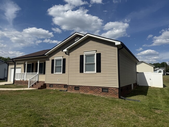 Foto del edificio - 801 Sunview Dr NW