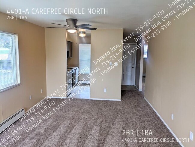 Foto del edificio - 4401 Carefree Cir N