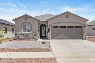 Building Photo - 14813 Tierra Fortaleza Ave