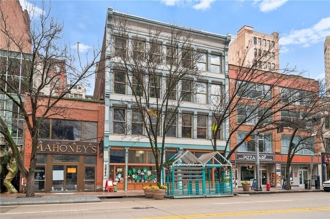 Building Photo - 951 Liberty Ave