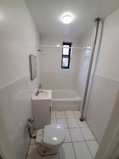 Foto del edificio - 41-30 43rd St