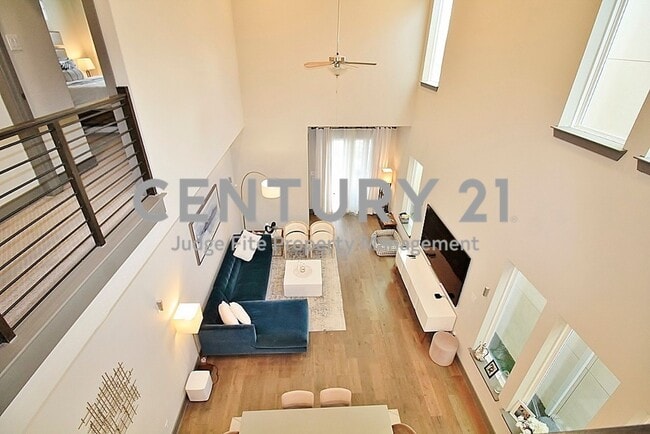 Building Photo - Gorgeous 2-Story 3/2.5/2 in Merion at Midt...