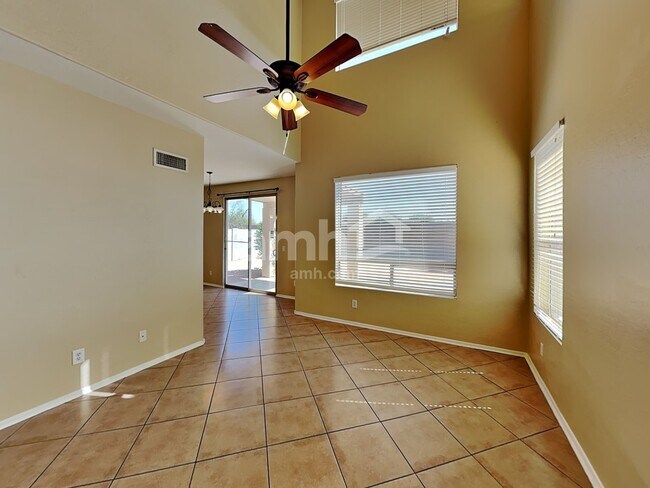 Building Photo - 1505 S 113th Dr