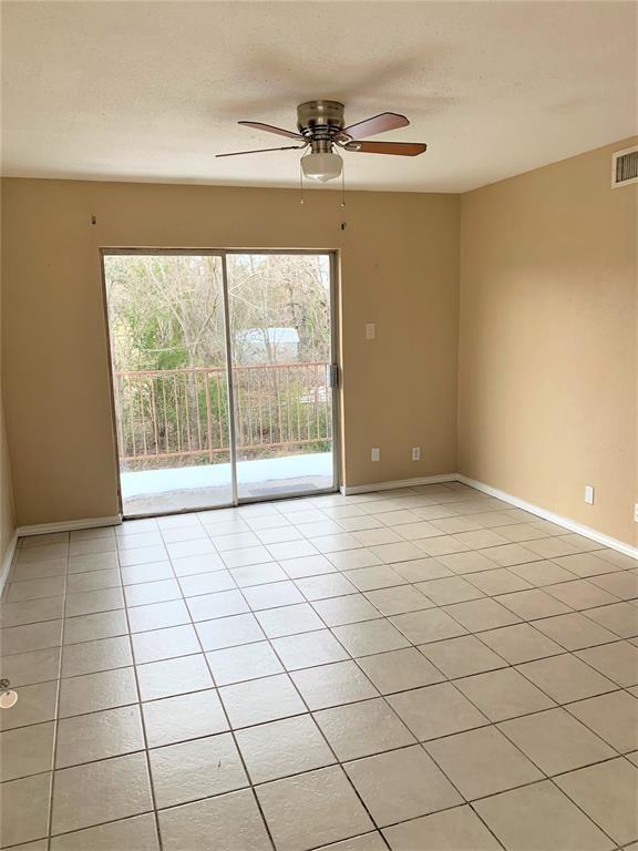 Building Photo - 208 Kelly Dr