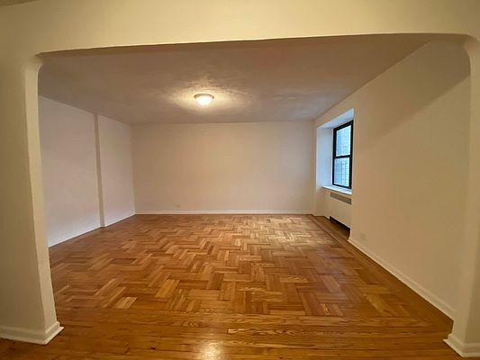 Building Photo - 3 bedroom in BRONX NY 10471