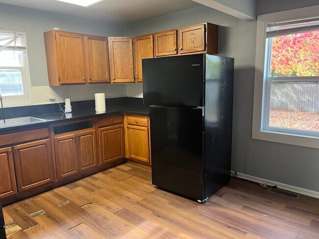 Foto del edificio - 22146 Yates Ave