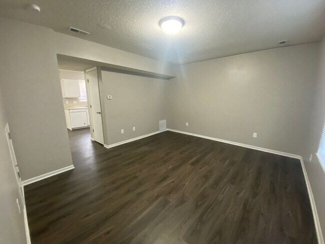 Foto del edificio - 1549 Pleasant View Dr