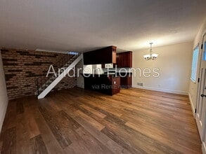 Building Photo - 1540 42nd Ave
