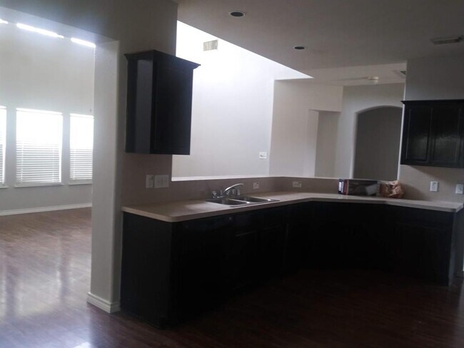 Building Photo - 17811 Oakridge Canyon Ln
