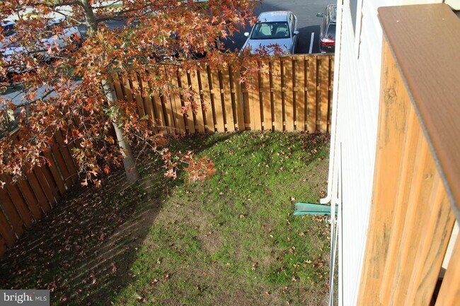 Foto del edificio - 22167 Napier Terrace