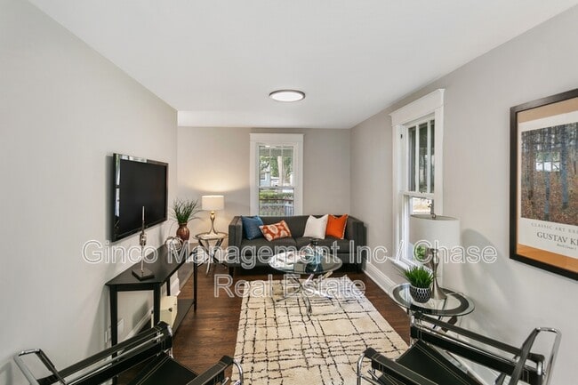 Building Photo - 1525 Burr Oak Rd