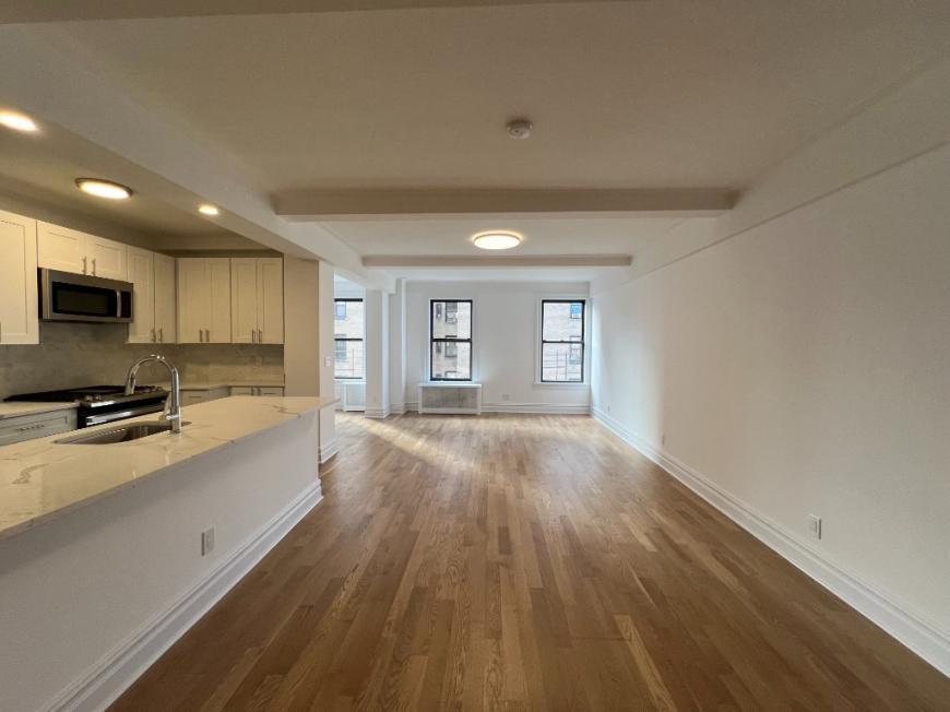 Foto principal - 3 bedroom in NEW YORK NY 10025