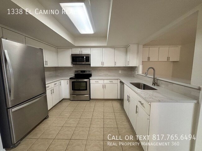 Building Photo - 1338 El Camino Real