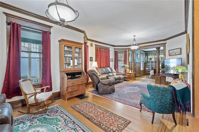 Foto del edificio - 2523 Dupont Ave N
