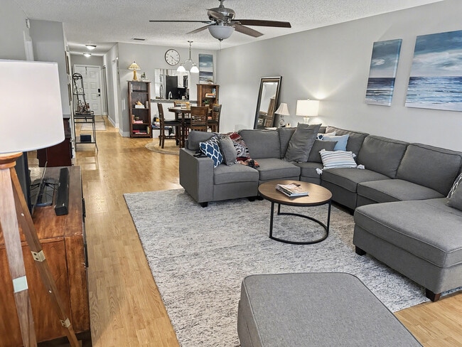 Foto del edificio - 3011 SW 21st Terrace