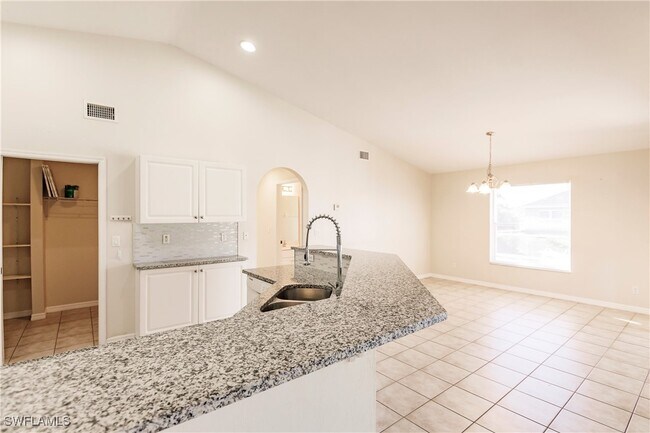 Foto del edificio - 1156 SW 44th Terrace