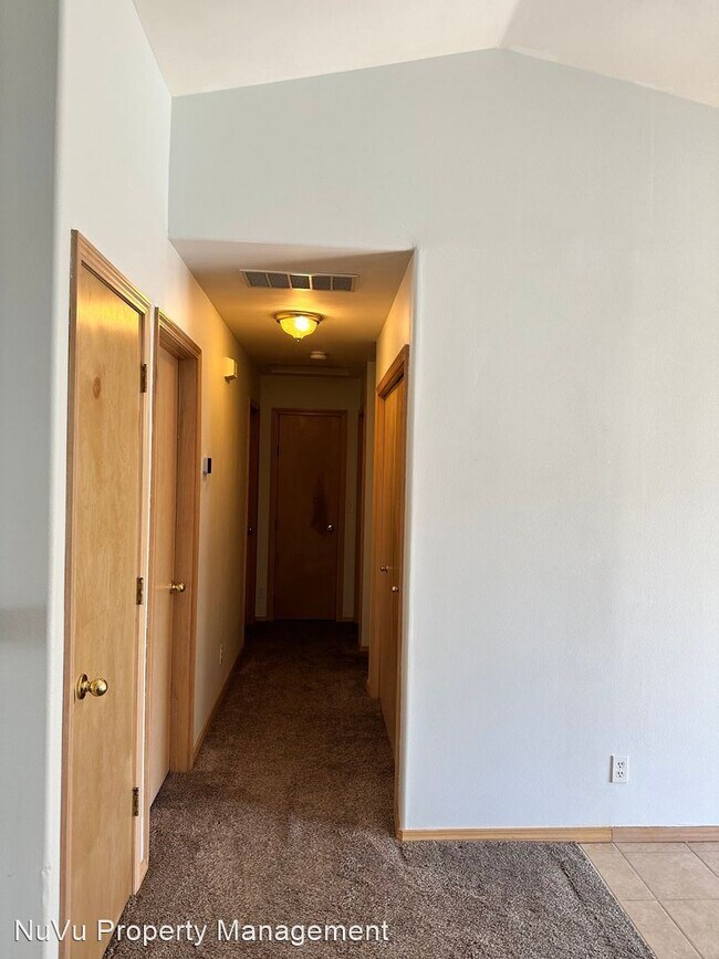 Building Photo - 3 br, 2 bath House - 420 Sand Wedge Dr.