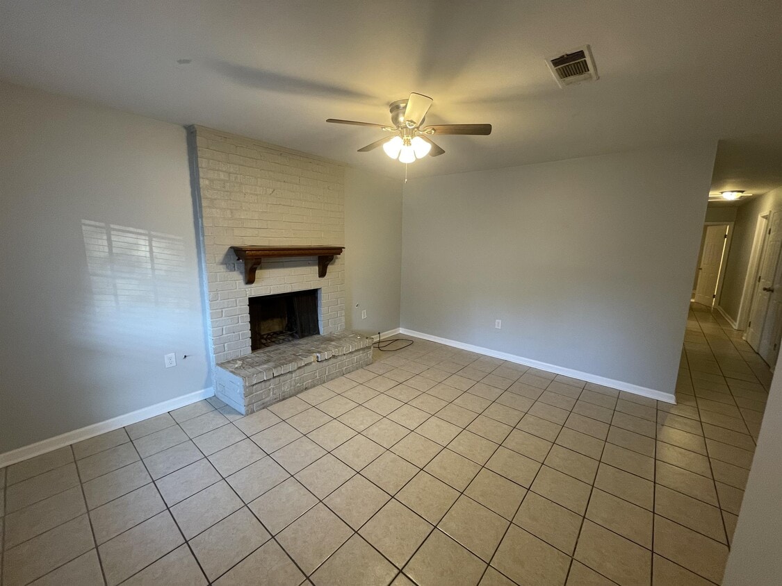 Photo - 7047 Meadow Park Ave (Baton Rouge, LA)