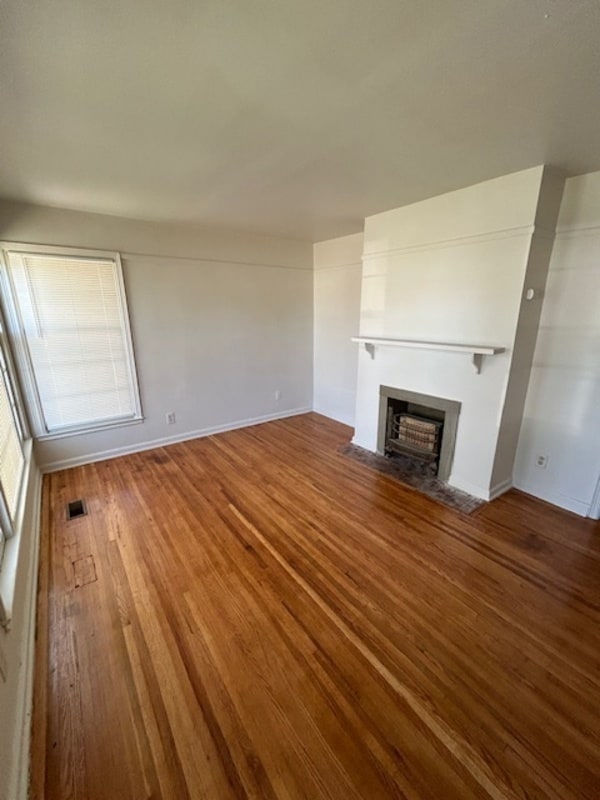 Building Photo - 3 E 28th Ave