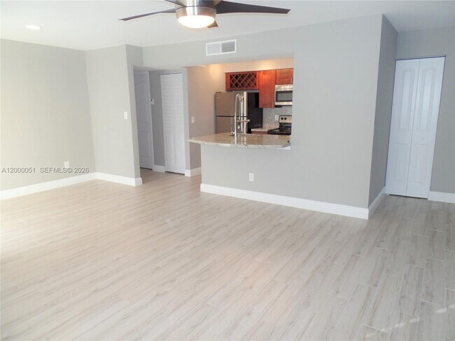 Foto del edificio - 1239 SW 46th Ave