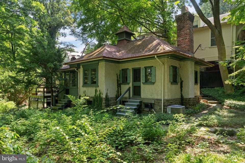 Primary Photo - 8874 Norwood Ave