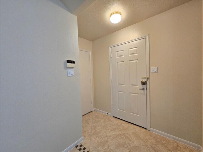 Foto del edificio - 4011 Lone Dove Ct