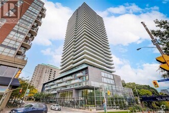 Building Photo - 1815-1815 Yonge St