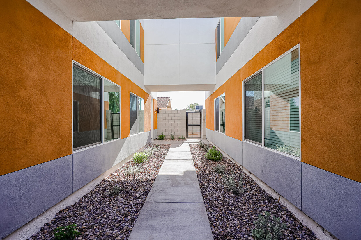 1122 E Roosevelt St, Phoenix, AZ 85006 - Townhome Rentals in Phoenix AZ |  Apartments.com