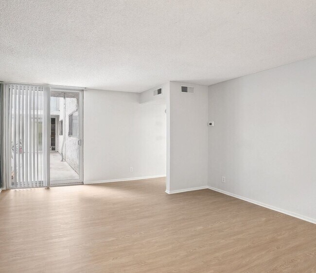 Interior Photo - 245 South Serrano Ave