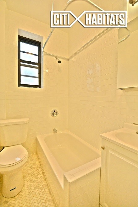 Building Photo - 3516 34th St