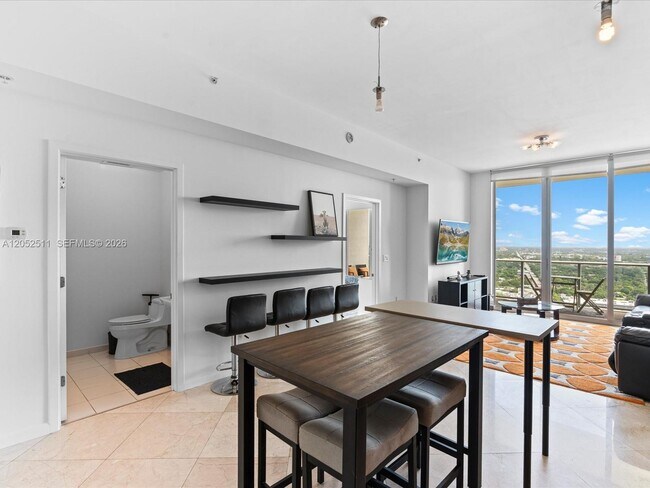 Foto del edificio - 3470 E Coast Ave