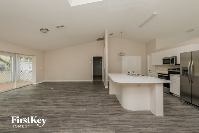 Foto del edificio - 2920 Tusket Ave