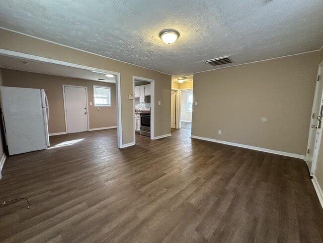 Building Photo - 1261 Thelbert Dr