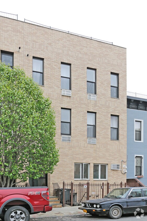 Building Photo - 132 Jefferson St